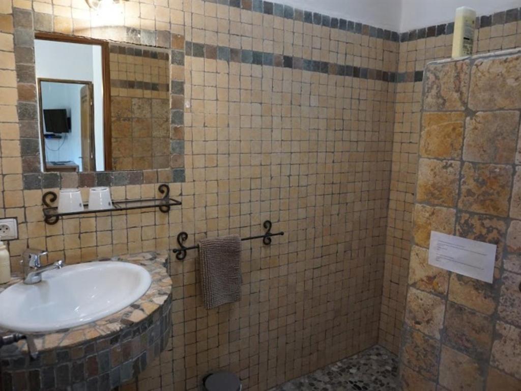 La Buisse Hotel Simiane-la-Rotonde Ngoại thất bức ảnh